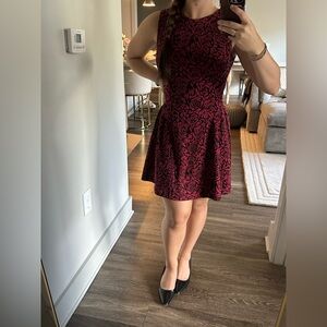 Elegant Floral Patterned Dress